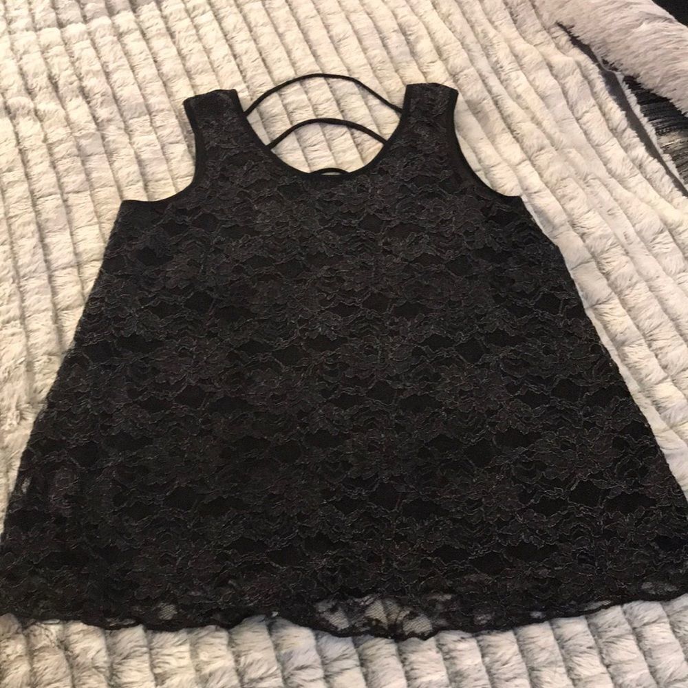 Beautiful lace tank top